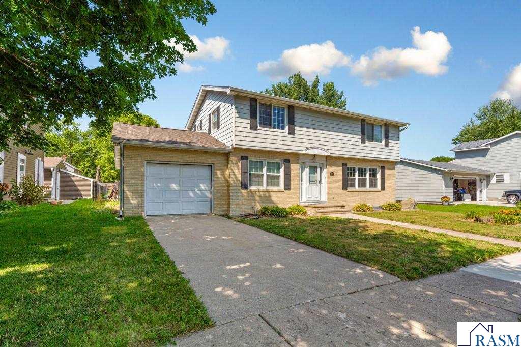 403 E Adams Street Arlington MN 55307