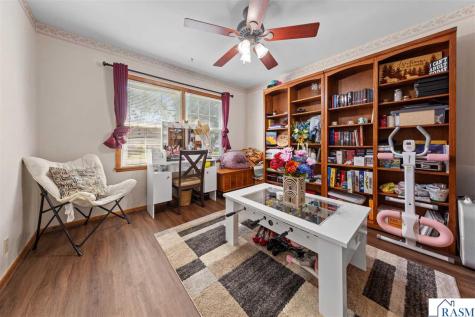 403 Adams Street E Arlington MN 55307
