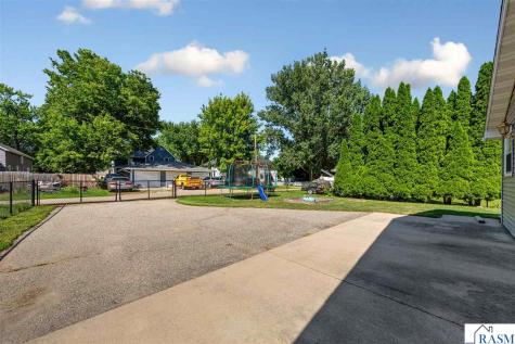 403 Adams Street E Arlington MN 55307