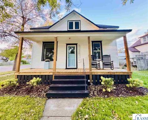 420 SW Walnut Street Sleepy Eye MN 56085