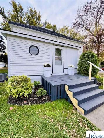 420 SW Walnut Street Sleepy Eye MN 56085