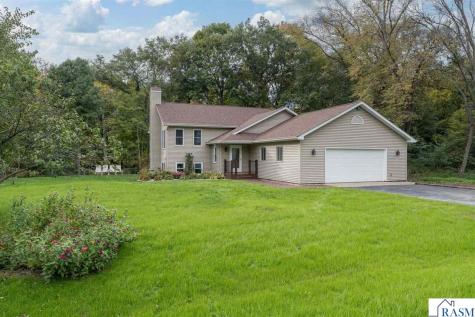 50 Canterbury Court Mankato MN 56001