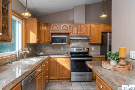 50 Canterbury Court Mankato MN 56001