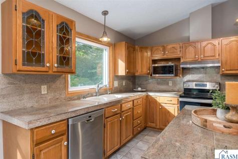 50 Canterbury Court Mankato MN 56001