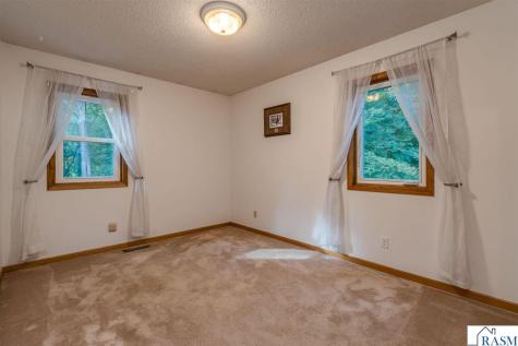 50 Canterbury Court Mankato MN 56001