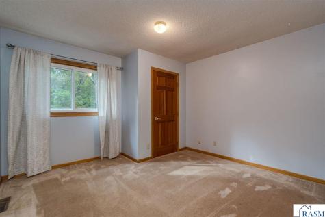 50 Canterbury Court Mankato MN 56001