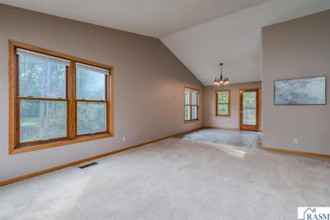 50 Canterbury Court Mankato MN 56001