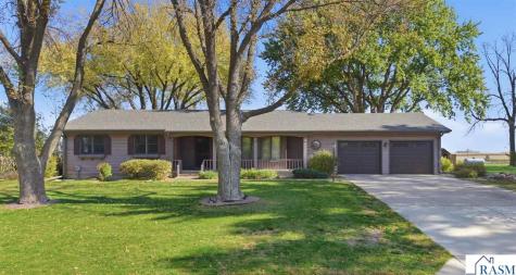 208 N 4th Avenue Waldorf MN 56091