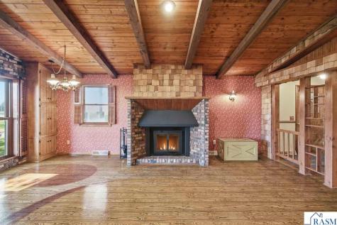 208 N 4th Avenue Waldorf MN 56091
