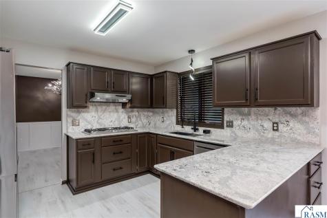 116 Piccadilly Avenue Mankato MN 56001