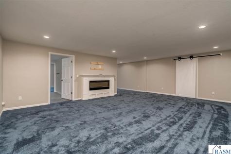 116 Piccadilly Avenue Mankato MN 56001