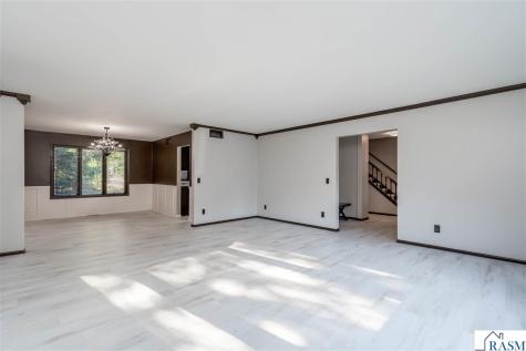 116 Piccadilly Avenue Mankato MN 56001