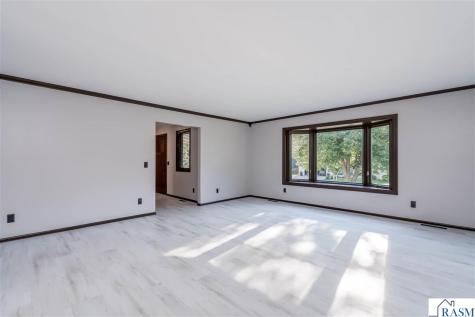 116 Piccadilly Avenue Mankato MN 56001