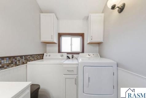 109 Florence Street Mankato MN 56001