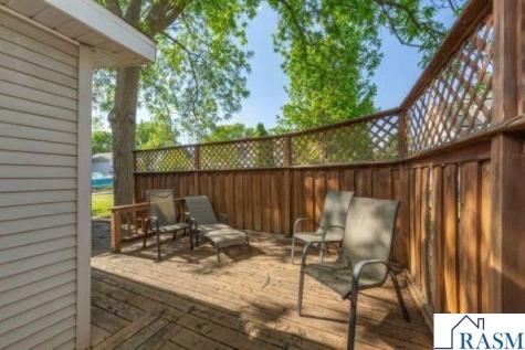 109 Florence Street Mankato MN 56001