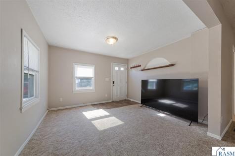 109 Florence Street Mankato MN 56001