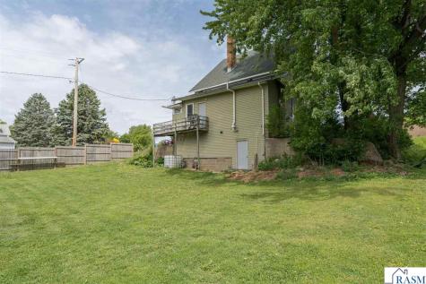 513 Walnut Avenue Madison Lake MN 56063