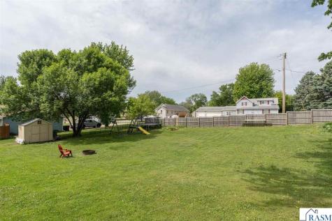 513 Walnut Avenue Madison Lake MN 56063