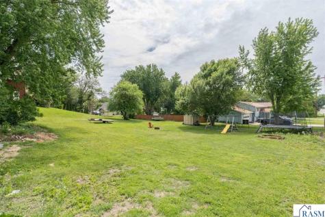 513 Walnut Avenue Madison Lake MN 56063