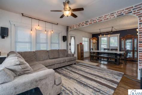513 Walnut Avenue Madison Lake MN 56063