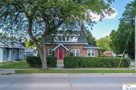 802 Range Street North Mankato MN 56003
