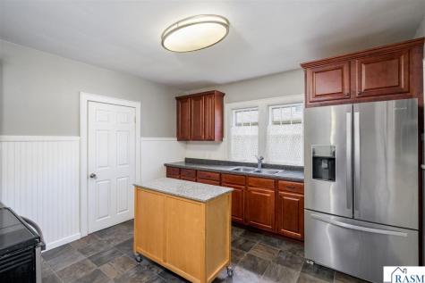802 Range Street North Mankato MN 56003