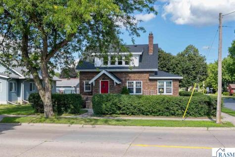 802 Range Street North Mankato MN 56003