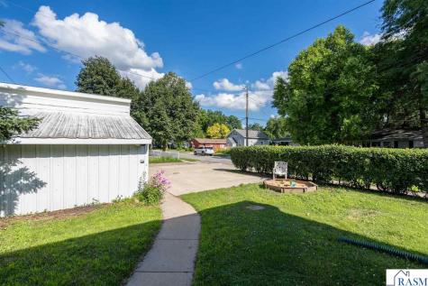 802 Range Street North Mankato MN 56003