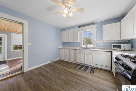 219 Davis Street Le Sueur MN 56058
