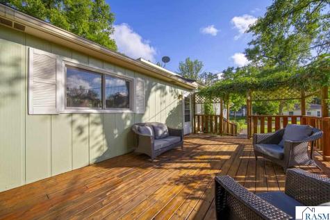 219 Davis Street Le Sueur MN 56058