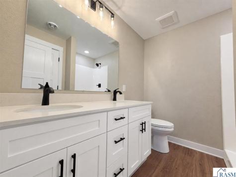 800 Turril Street Le Sueur MN 56058-0000