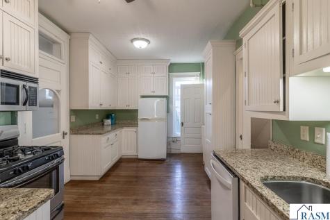 522 NE 2nd Avenue Waseca MN 56093