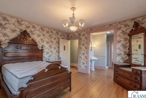 522 NE 2nd Avenue Waseca MN 56093