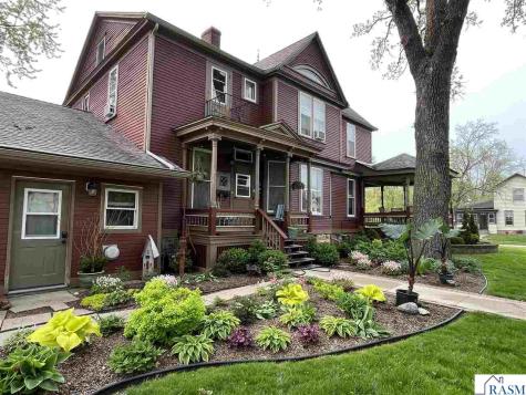 522 NE 2nd Avenue Waseca MN 56093