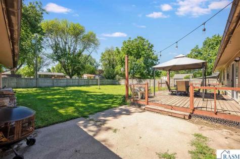 305 Maywood Avenue Eagle Lake MN 56024