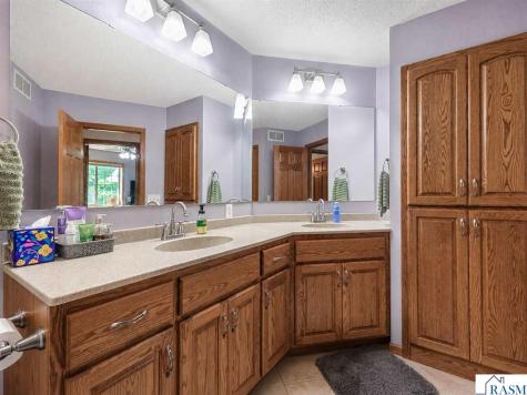 446 Thomas Drive Eagle Lake MN 56024