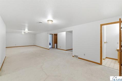 18 Mill Avenue Minnesota Lake MN 56068