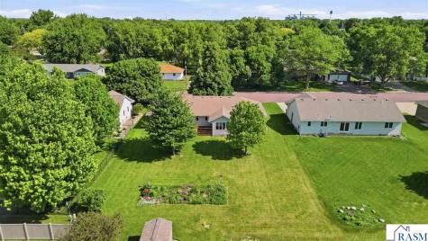 18 Mill Avenue Minnesota Lake MN 56068