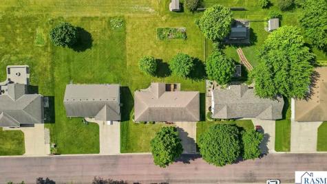 18 Mill Avenue Minnesota Lake MN 56068