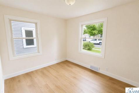 429 Tyler Avenue North Mankato MN 56003