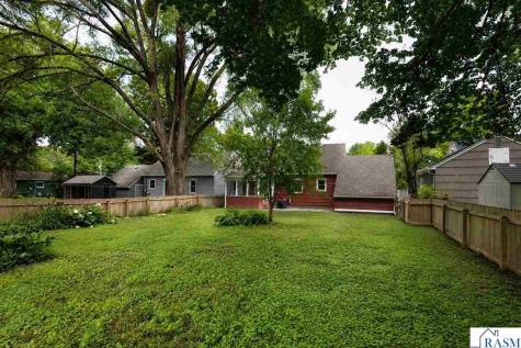429 Tyler Avenue North Mankato MN 56003