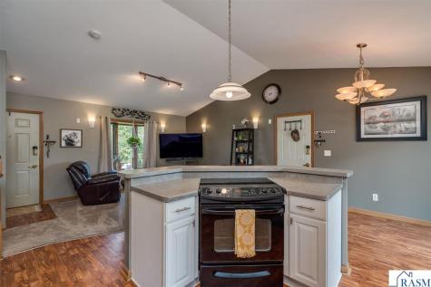 1114 Engesser Lane St. Peter MN 56082