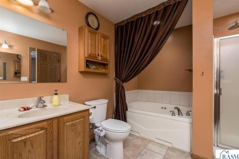 1114 Engesser Lane St. Peter MN 56082