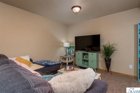 1114 Engesser Lane St. Peter MN 56082