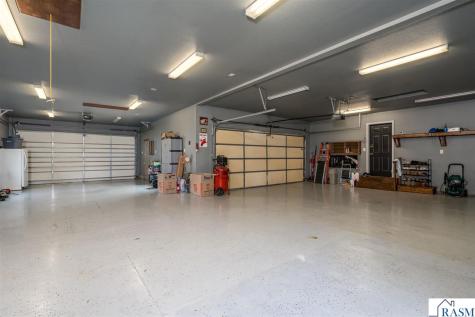 1114 Engesser Lane St. Peter MN 56082