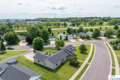 1114 Engesser Lane St. Peter MN 56082