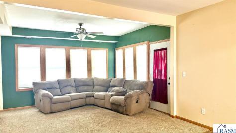 813 Broadway Street Cleveland MN 56017