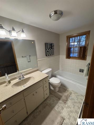 521 NE 7th Avenue Waseca MN 56093