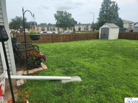 1615 Sunset Avenue New Ulm MN 56073