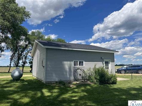 67490 425th Street Odin MN 56160
